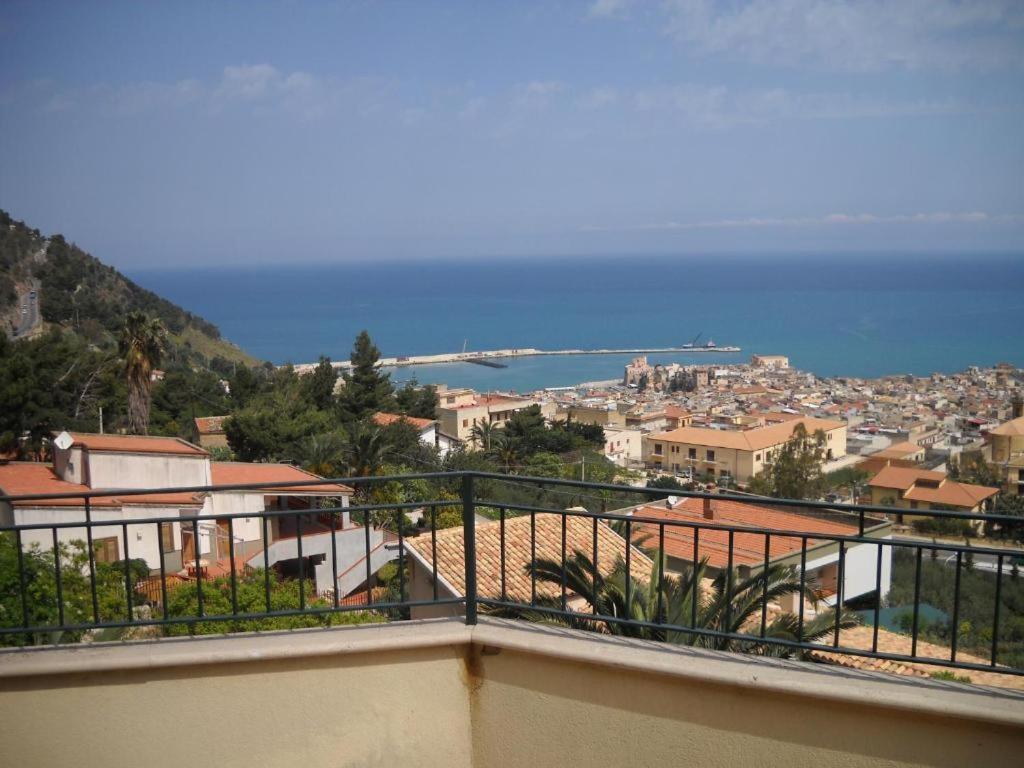 קאסטלמארה דל גולפו Villa Stefania מראה חיצוני תמונה