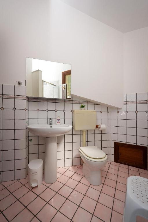 קאסטלמארה דל גולפו Villa Stefania מראה חיצוני תמונה
